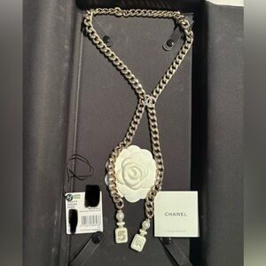 CHANEL GOLD PEARL Necklace